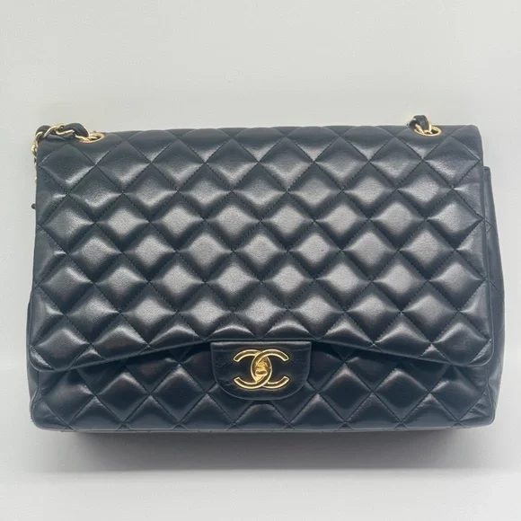 SOLD
Chanel Classic Maxi Double Flap Shoulder Bag (2012) - Picture 1 of 15